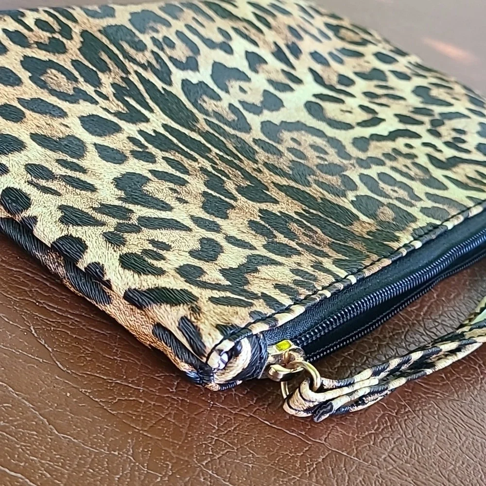 Leopard Print Clutch‎ with Wrist Strap